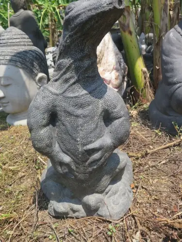 Product image of the product “Standing water monitor lizard as a water feature, 60 cm high | Cast stone, handcrafted & coloured ”